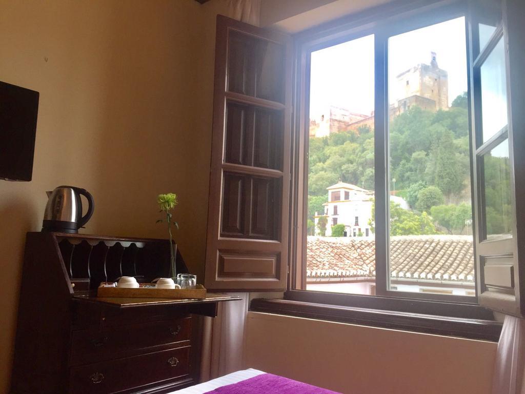 Double or Twin Room Alhambra Views